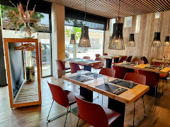 Folls Restaurant