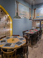 Restaurante Askadinya مطعم أسكنديا الفلسطيني