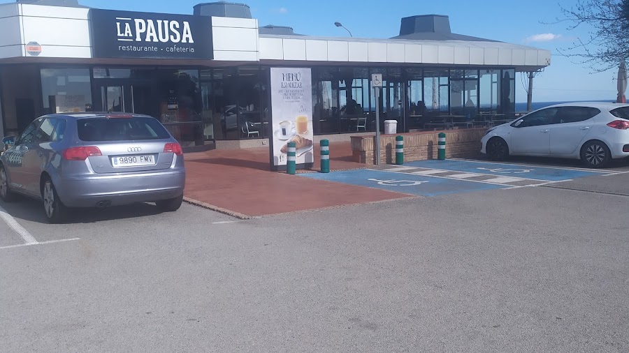 Àrea de Servei La Pausa