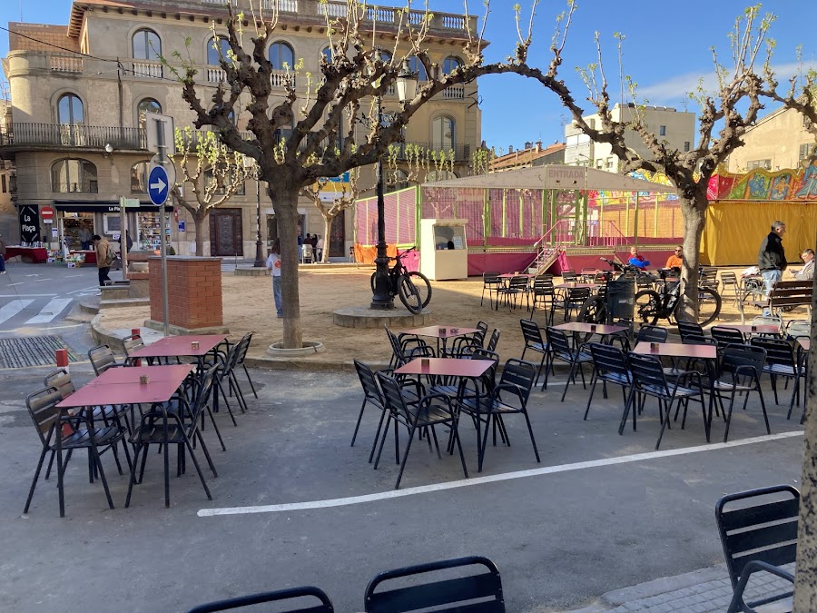 Bar Restaurant La Plaça/ gr5 /antic cafè d'abaix