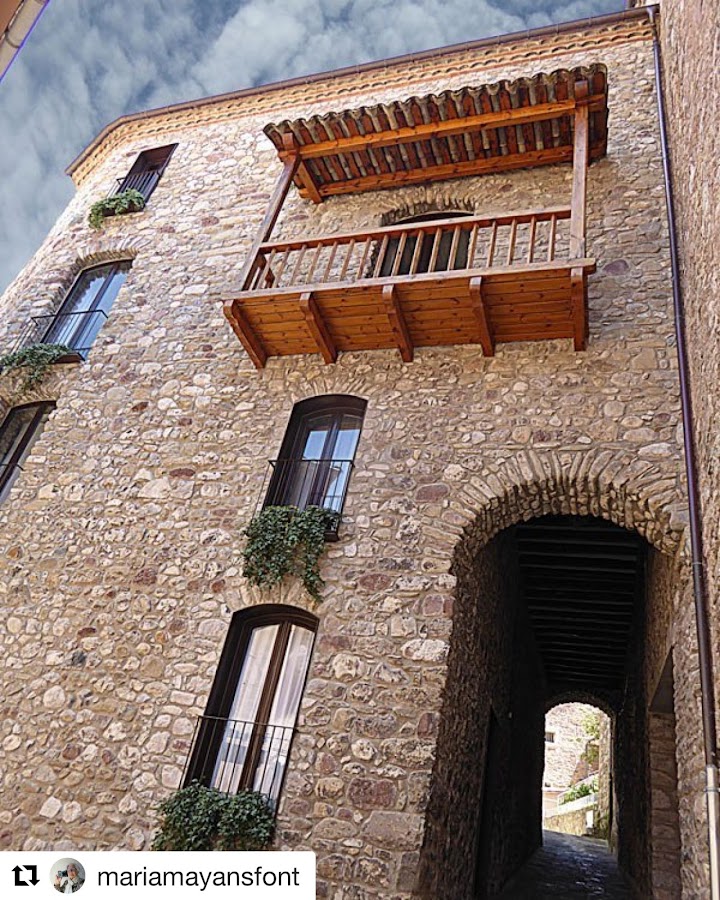 El Castell de la Pobla de Lillet