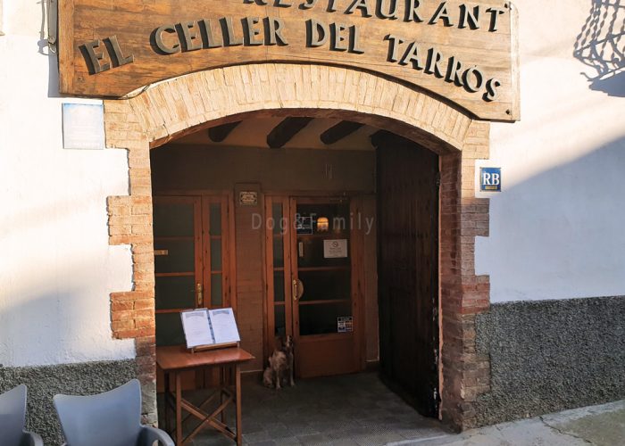 El Celler del Tarròs- Restaurant de cuina tradicional catalana, Carn a la brasa, Caragols a la llauna a el Tarrós