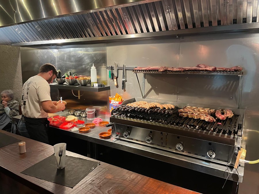 EL MALEVO - Asador