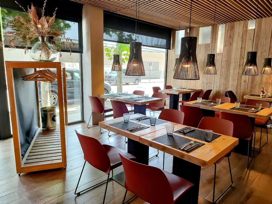 Folls Restaurant