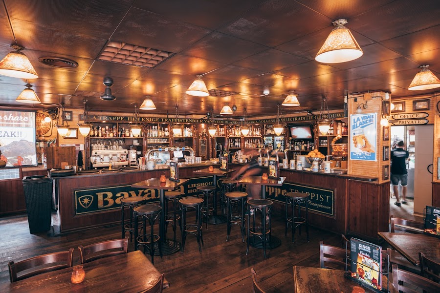 King's Grand Cafe