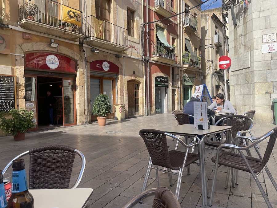 La caseta de les Tres Bessones