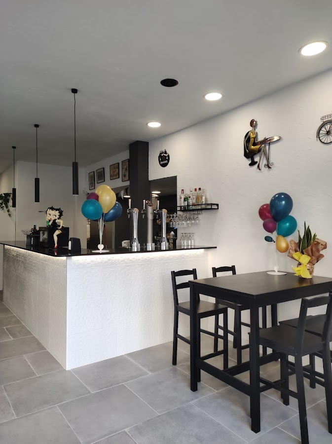 La Tekla Restaurant