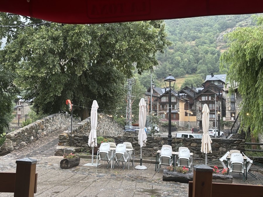 La Tona, bar bodega