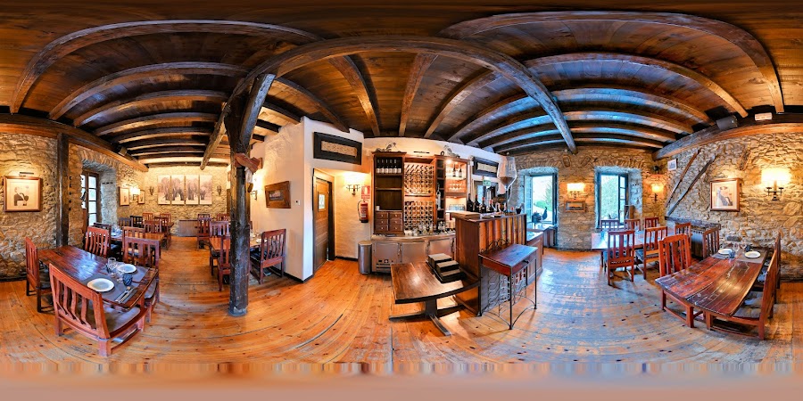 PINOTAGE - RESTAURANTE & CAFE - ARTIES