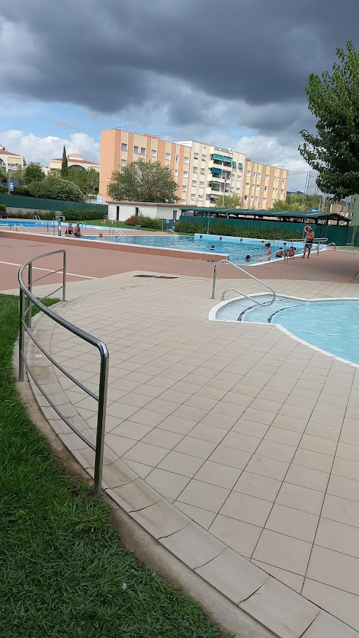 PISCINA MUNICIPAL D'ESTIU D'ABRERA