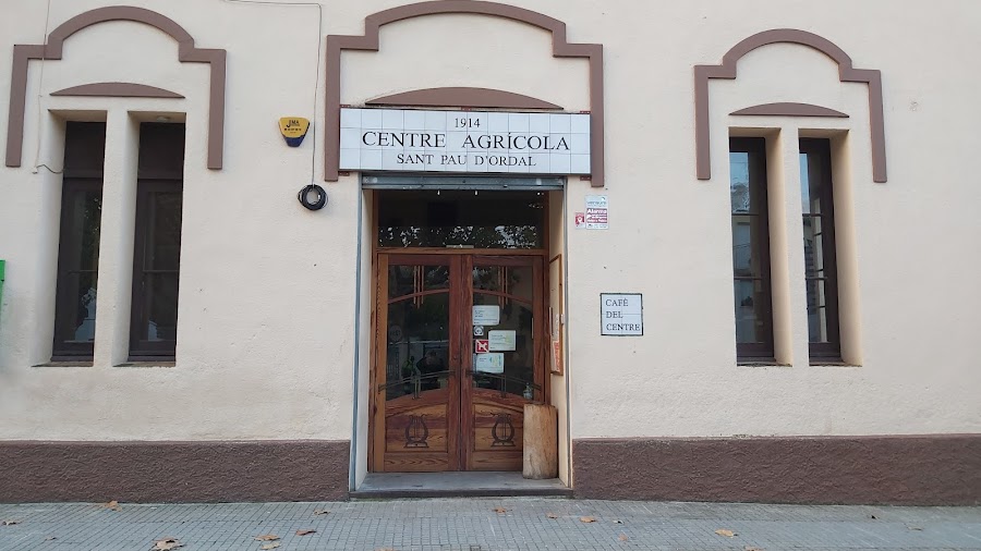 Plaça de Subirats Centre Agrícola