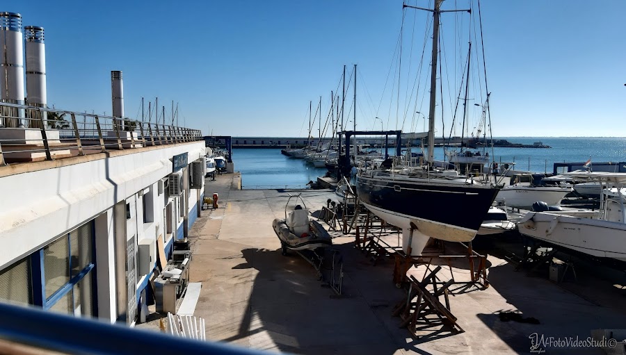Puerto Deportivo Ampolla
