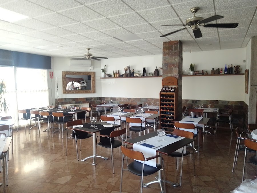 RESTAURANT DAUS S.L. Cocina tradicional catalana, Tapas, Bocatas y pizzas en Tàrrega.